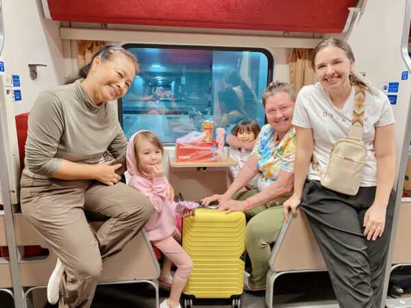 Best Way of How to Get to Chiang Mai from Bangkok -- Thailand overnight sleeper train