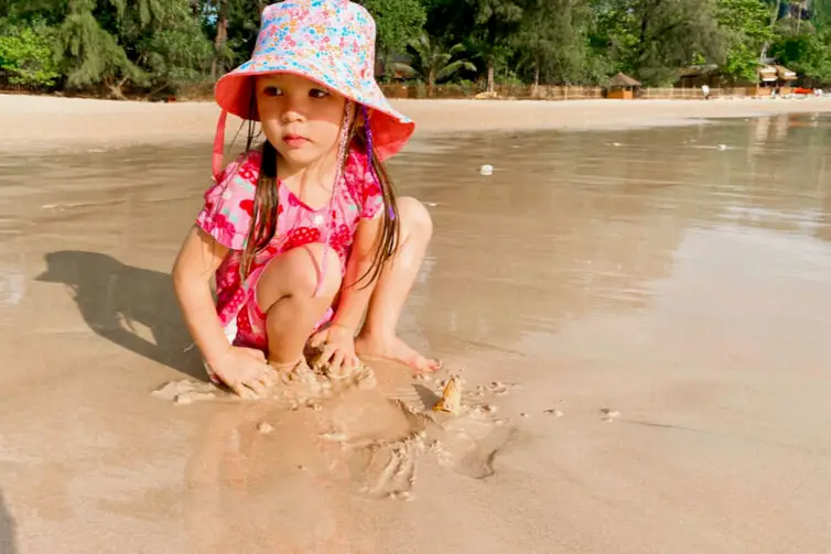 3 week Thailand itinerary visiting the best beaches in Thailand for families and what's the best age to travel to Thailand with kids